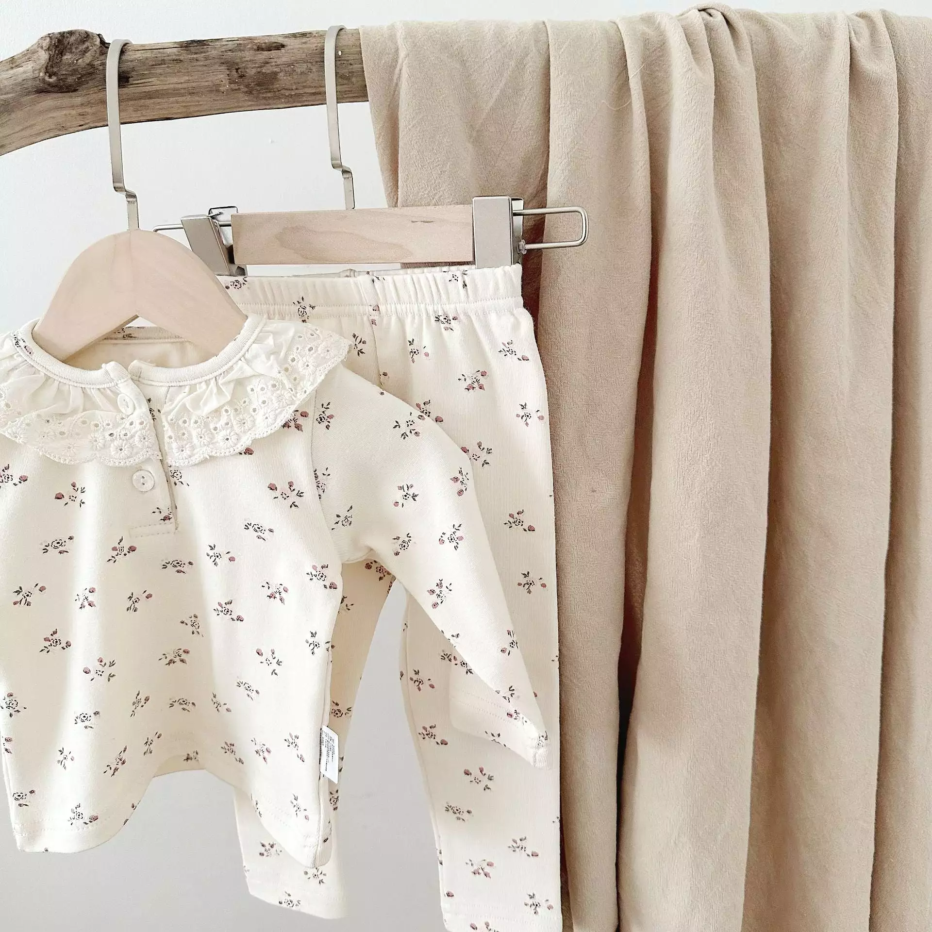 2 Pieces Set Baby Girls Flower Print Tops And Pants Wholesale 240301177