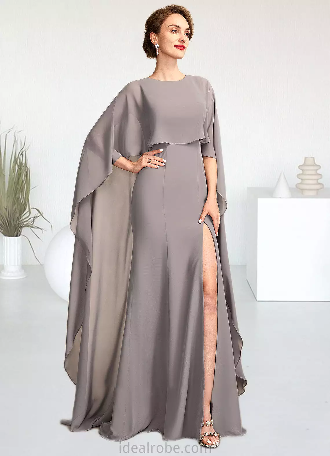 Lois Sheath/Column Scoop Neck Sweep Train Chiffon Mother of the Bride Dress With Split Front STK126P0015000